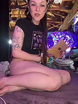 Snapshot of BlaizeyBBy chatting on 20, 5, 2026 BlaizeyBBy online show from 20, 5, 2026