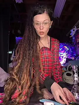 Snapshot of BlaizeyBBy chatting on 6, 5, 2026 BlaizeyBBy online show from 6, 5, 2026