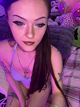 Snapshot of BlaizeyBBy chatting on 9, 3, 2025 BlaizeyBBy online show from 9, 3, 2025