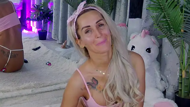 IsabelleEthan online show from 8, 7, 2026