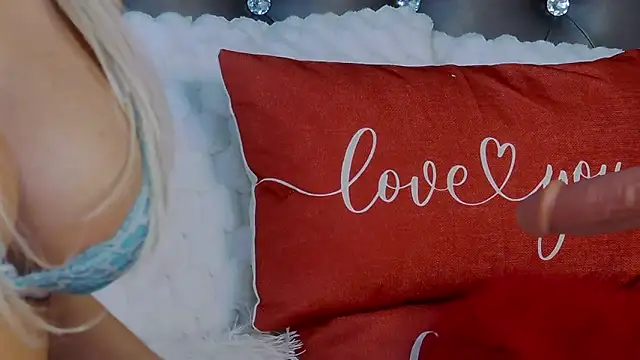 IsabelleEthan online show from 8, 3, 2025