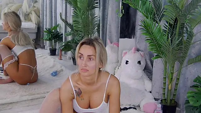 IsabelleEthan online show from 30, 6, 2026