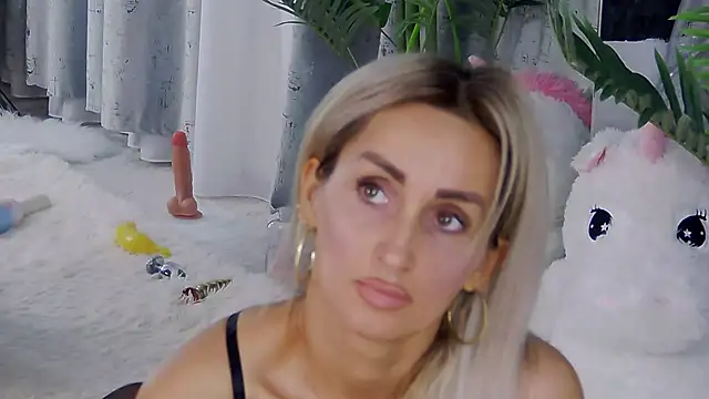 IsabelleEthan online show from 25, 6, 2026
