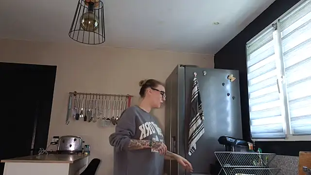 Sacha-xx online show from 17, 2, 2026