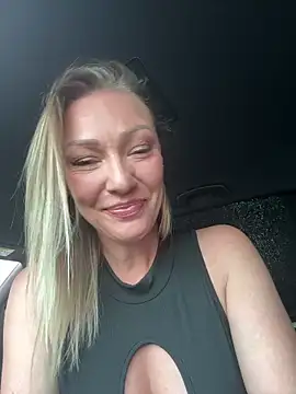 Snapshot of Sacha-xx chatting on 19, 5, 2026 Sacha-xx online show from 19, 5, 2026