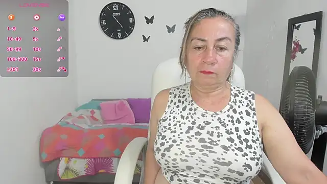 Snapshot of stepmother_105 chatting on 7, 5, 2026 stepmother 105 online show from 7, 5, 2026