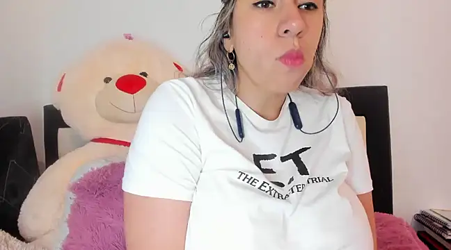 Snapshot of na-biky chatting on 5, 1, 2025 na-biky online show from 5, 1, 2025