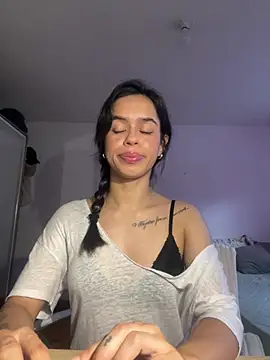 xlovelygirlx online show from 9, 1, 2025