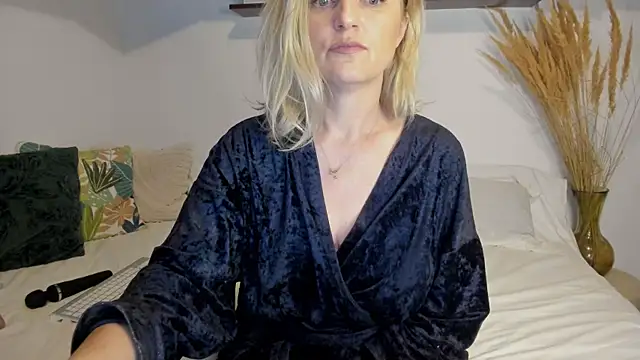 Jadore able online show from 17, 4, 2026