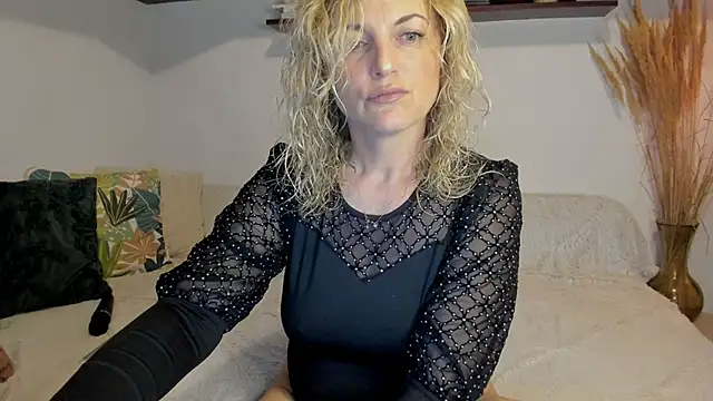 Snapshot of Jadore_able chatting on 17, 5, 2026 Jadore able online show from 17, 5, 2026