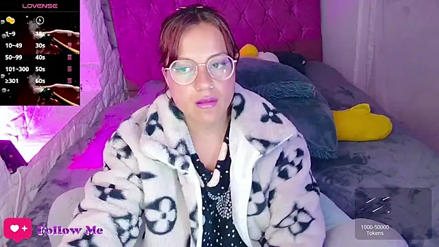 emma luna1986 online show from 2, 3, 2025