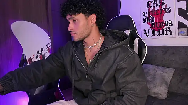 Alessandro Vanni online show from 5, 3, 2026