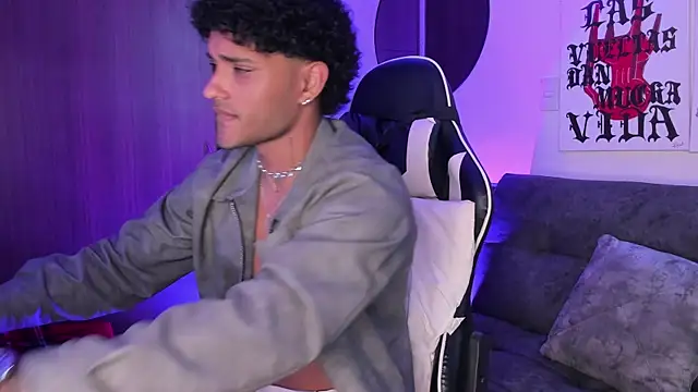 Alessandro Vanni online show from 13, 4, 2026