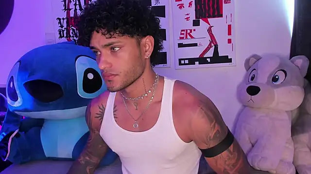 Snapshot of Alessandro_Vanni chatting on 11, 5, 2026 Alessandro Vanni online show from 11, 5, 2026