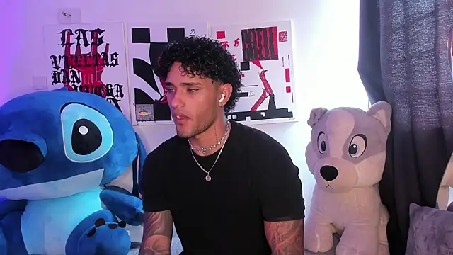 Snapshot of Alessandro_Vanni chatting on 19, 5, 2026 Alessandro Vanni online show from 19, 5, 2026
