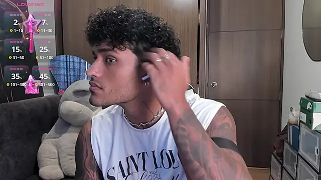 Alessandro Vanni online show from 10, 11, 2025