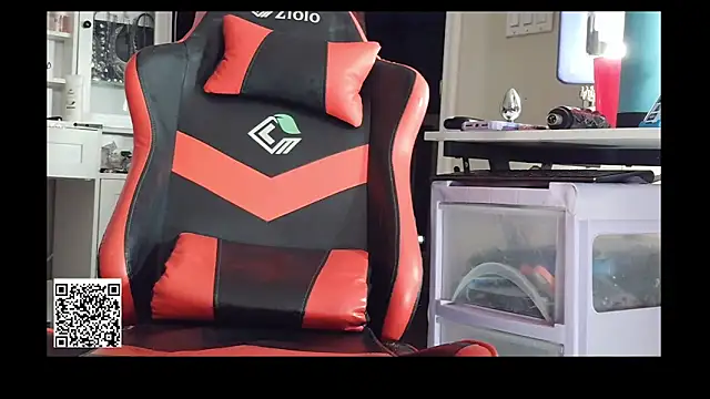 sugahfreeee online show from 28, 4, 2026