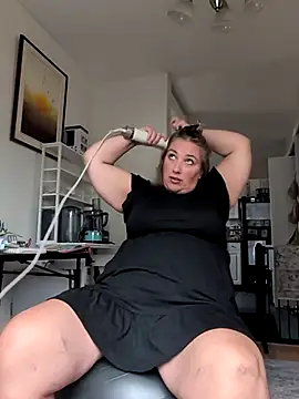 Canadian BBW online show from 16, 10, 2025