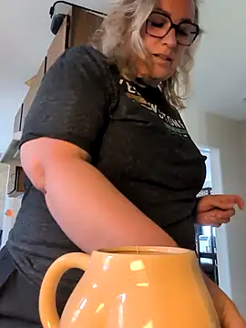 Canadian BBW online show from 15, 6, 2026