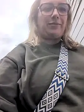 Canadian BBW online show from 1, 4, 2026