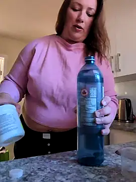 Canadian BBW online show from 6, 3, 2025