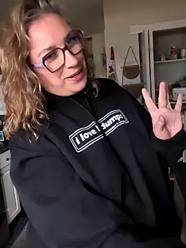 Canadian BBW online show from 9, 3, 2026