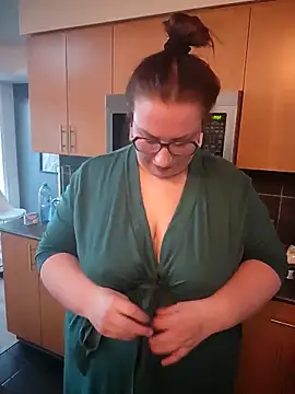 Canadian BBW online show from 27, 2, 2025
