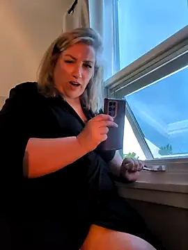 Snapshot of Canadian_BBW chatting on 13, 5, 2026 Canadian BBW online show from 13, 5, 2026