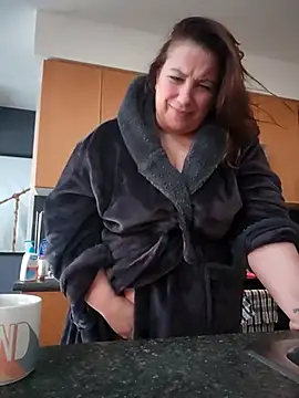 Canadian BBW online show from 15, 2, 2025