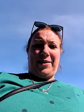 Canadian BBW online show from 1, 3, 2025