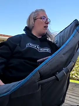 Canadian BBW online show from 22, 4, 2026