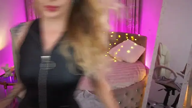 Snapshot of GraceCandy chatting on 11, 5, 2026 GraceCandy online show from 11, 5, 2026