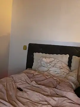 joanaelaa online show from 8, 3, 2026