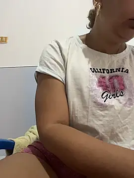 Snapshot of maymercy chatting on 8, 7, 2026 maymercy online show from 8, 7, 2026