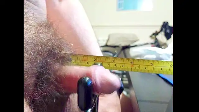 hairyuncut00 online show from 7, 7, 2026