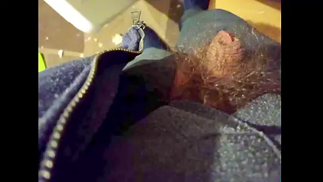 hairyuncut00 online show from 14, 1, 2026