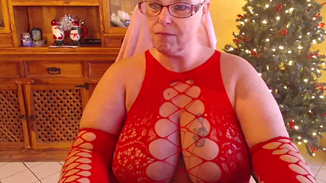 Snapshot of MISS_LINDAH chatting on 16, 11, 2025 MISS LINDAH online show from 16, 11, 2025