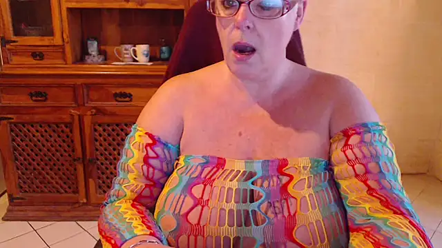 MISS LINDAH online show from 10, 4, 2026