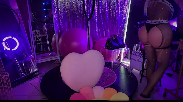 bimbotwerkqueen online show from 2, 2, 2025