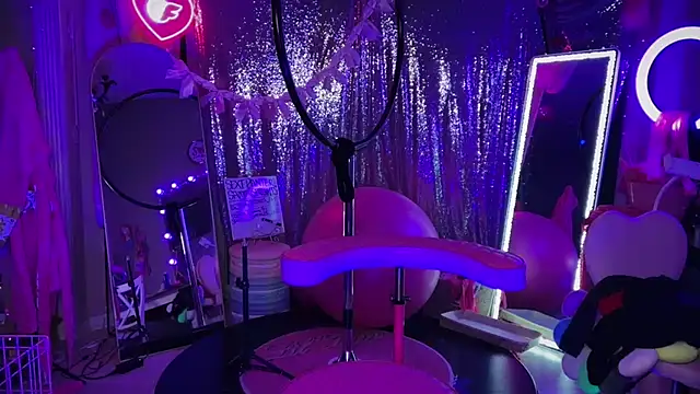 Snapshot of bimbotwerkqueen chatting on 31, 5, 2026 bimbotwerkqueen online show from 31, 5, 2026