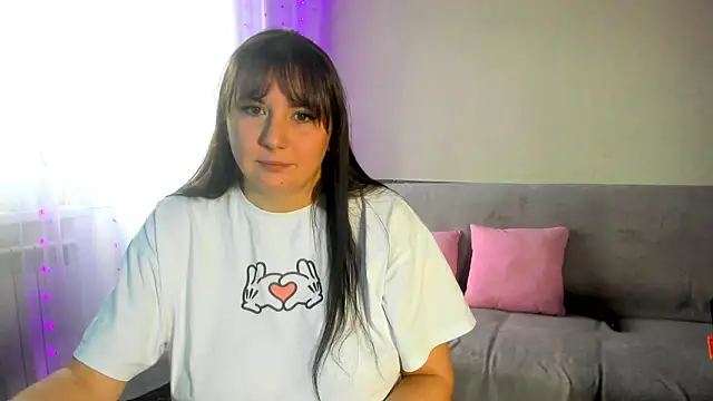 Snapshot of viki_love77 chatting on 22, 5, 2026 viki love77 online show from 22, 5, 2026