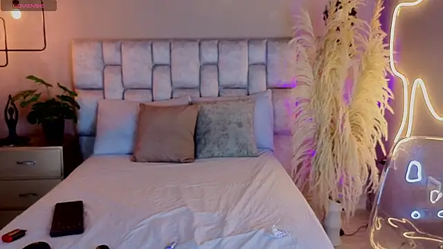 Snapshot of pamela_reyes_ chatting on 18, 9, 2025 pamela reyes online show from 18, 9, 2025