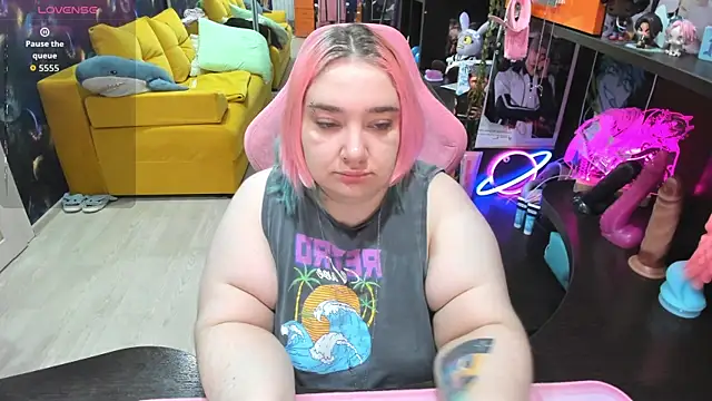 Softie Sofy online show from 14, 5, 2026