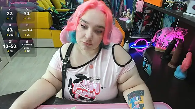 Softie Sofy online show from 2, 12, 2025