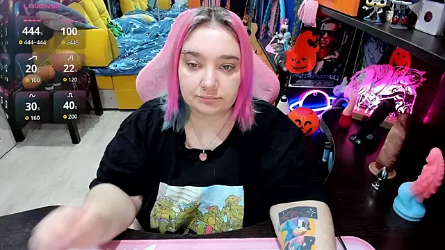 Snapshot of Softie_Sofy chatting on 26, 10, 2025 Softie Sofy online show from 26, 10, 2025