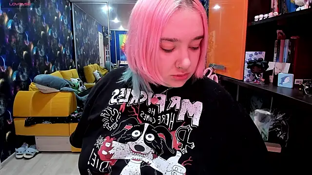 Softie Sofy online show from 18, 4, 2026