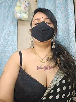 Snapshot of cute-tanvi chatting on 8, 11, 2025 cute-tanvi online show from 8, 11, 2025