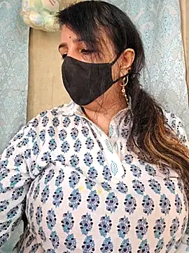 Snapshot of cute-tanvi chatting on 17, 10, 2025 cute-tanvi online show from 17, 10, 2025