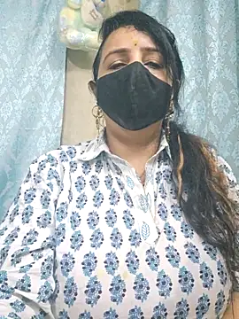 Snapshot of cute-tanvi chatting on 1, 11, 2025 cute-tanvi online show from 1, 11, 2025