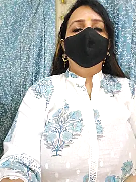 cute-tanvi online show from 28, 2, 2025